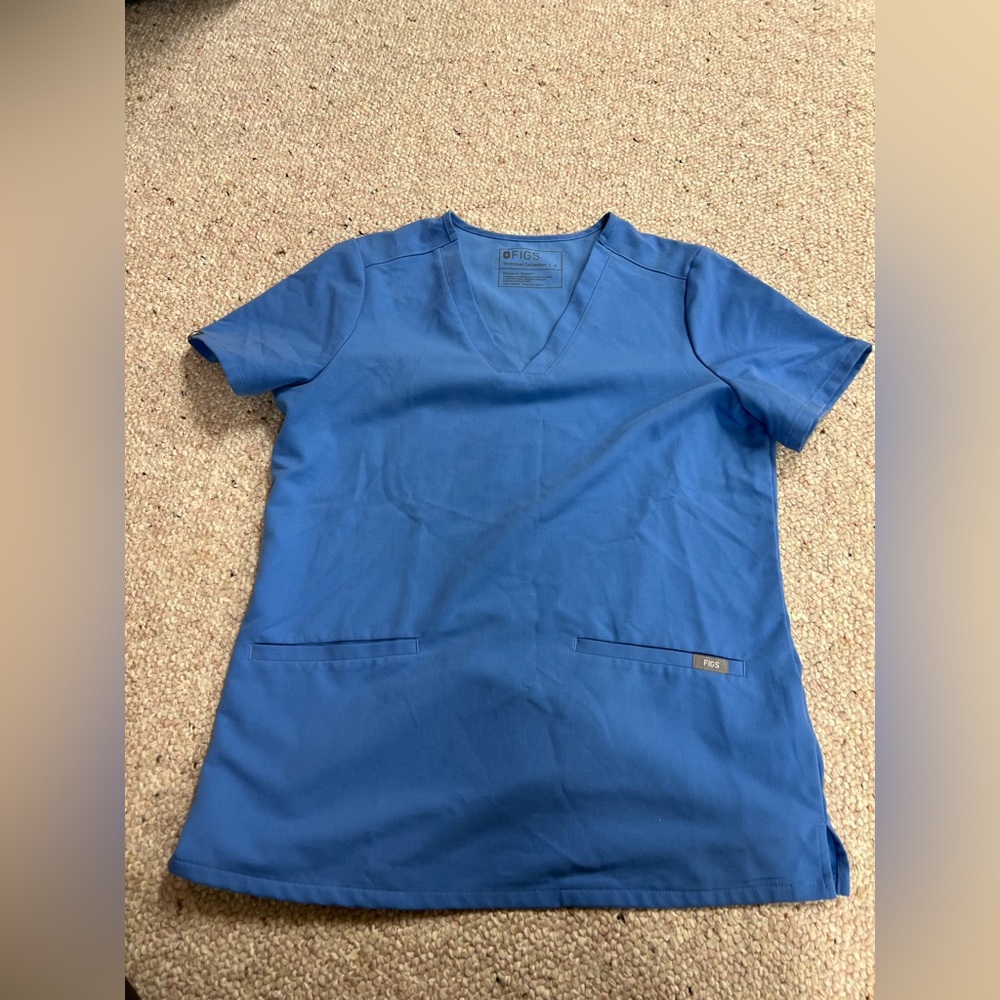 Figs scrub top